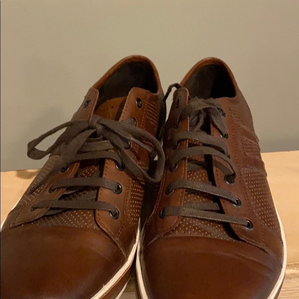 Kenneth Cole  Brown shoes